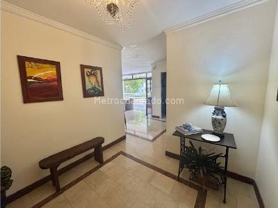 Apartamento de 3 alcobas en venta en La Arboleda, Cali, 157 m² · foto 14 de 20