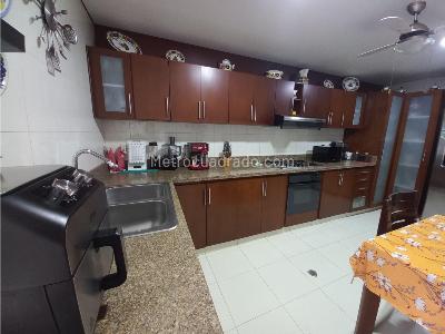 Casa de 4 alcobas en venta en La Flora, Cali, 405 m² · foto 8 de 20