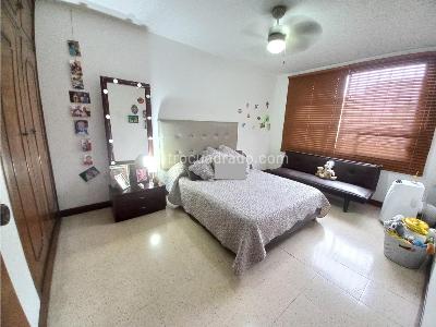 Casa de 4 alcobas en venta en La Flora, Cali, 405 m² · foto 10 de 20
