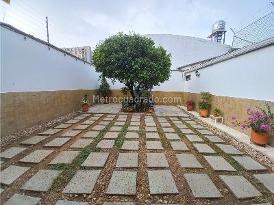 Casa de 4 alcobas en venta en La Flora, Cali, 405 m² · foto 18 de 20