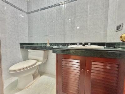 Apartamento de 3 alcobas en venta en Centenario, Cali, 196 m² · foto 10 de 20