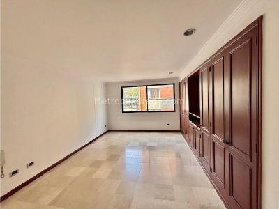 Apartamento de 3 alcobas en venta en Centenario, Cali, 196 m² · foto 11 de 20