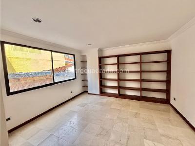 Apartamento de 3 alcobas en venta en Centenario, Cali, 196 m² · foto 14 de 20