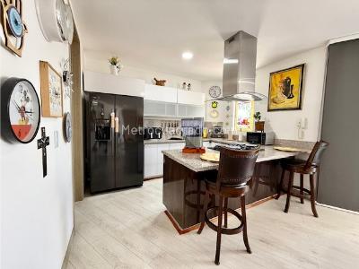 Apartamento de 3 alcobas en venta en Santa Teresita, Cali, 148 m² · foto 8 de 20