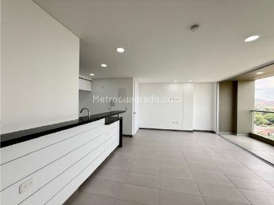 Apartamento de 3 alcobas en venta en Seminario, Cali, 94 m² · foto 2 de 19