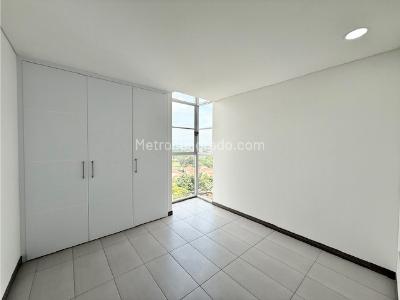 Apartamento de 3 alcobas en venta en Seminario, Cali, 94 m² · foto 11 de 19