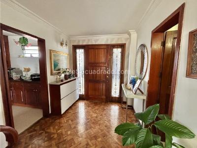 Apartamento de 3 alcobas en venta en Santa Teresita, Cali, 158 m² · foto 19 de 20