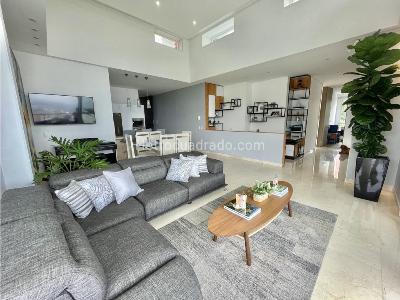 Apartamento de 3 alcobas en venta en Bellavista, Cali, 378 m² · foto 3 de 20