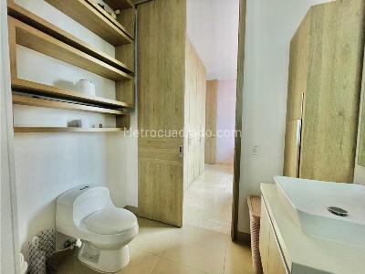 Apartamento de 3 alcobas en venta en Bellavista, Cali, 378 m² · foto 19 de 20