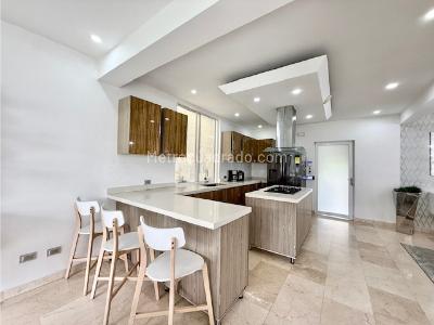 Casa de 5 alcobas en venta en Pance, Cali, 744 m² · foto 3 de 20