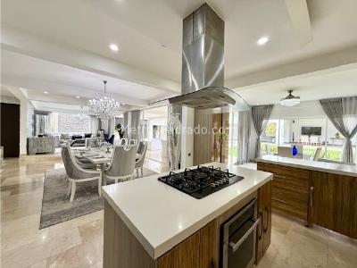 Casa de 5 alcobas en venta en Pance, Cali, 744 m² · foto 4 de 20