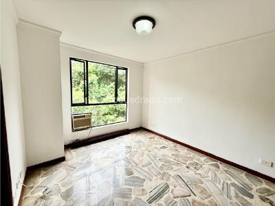 Apartamento de 2 alcobas en venta en Granada, Cali, 110 m² · foto 2 de 10