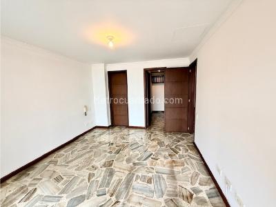 Apartamento de 2 alcobas en venta en Granada, Cali, 110 m² · foto 3 de 10