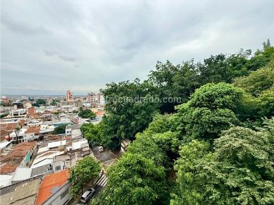 Apartamento de 2 alcobas en venta en Granada, Cali, 110 m² · foto 9 de 10