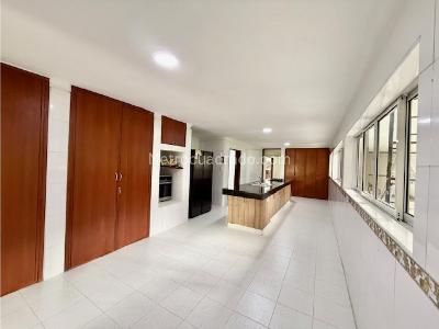 Casa de 5 alcobas en venta en Ciudad Jardin, Cali, 780 m² · foto 10 de 17