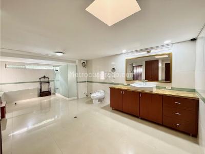 Casa de 5 alcobas en venta en Ciudad Jardin, Cali, 780 m² · foto 16 de 17