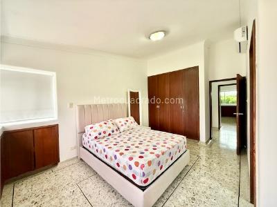 Casa de 5 alcobas en venta en Ciudad Jardin, Cali, 780 m² · foto 9 de 17