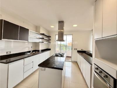 Apartamento de 3 alcobas en venta en Normandia, Cali, 201 m² · foto 7 de 20