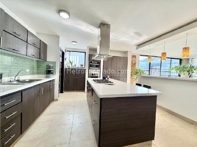 Apartamento en venta en La Arboleda, Cali · foto 5 de 12