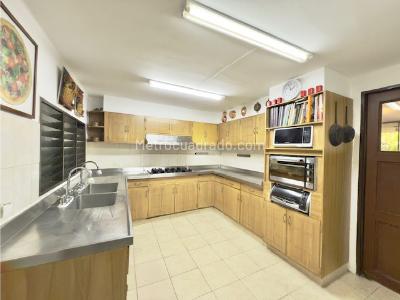 Apartamento de 3 alcobas en venta en La Arboleda, Cali, 284 m² · foto 15 de 20