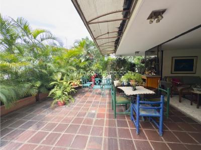 Apartamento de 3 alcobas en venta en La Arboleda, Cali, 284 m² · foto 2 de 20