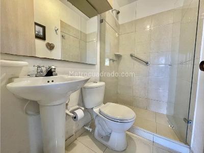 Apartamento en venta en Aguacatal, Cali · foto 9 de 11
