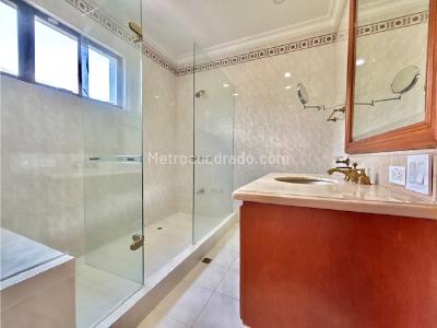 Apartamento de 4 alcobas en venta en Cristales, Cali, 458 m² · foto 18 de 20