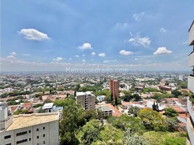 Apartamento de 4 alcobas en venta en Cristales, Cali, 458 m² · foto 3 de 20