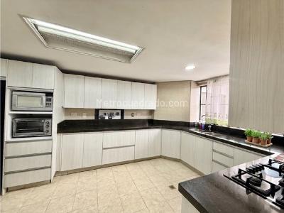 Apartamento de 4 alcobas en venta en Aguacatal, Cali, 380 m² · foto 12 de 20
