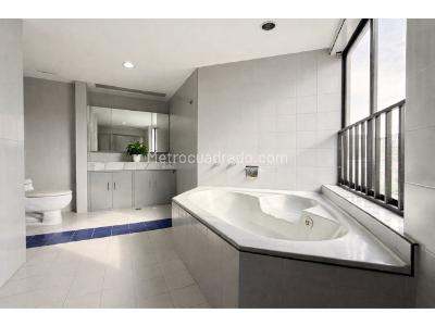 Apartamento de 4 alcobas en venta en Aguacatal, Cali, 380 m² · foto 18 de 20