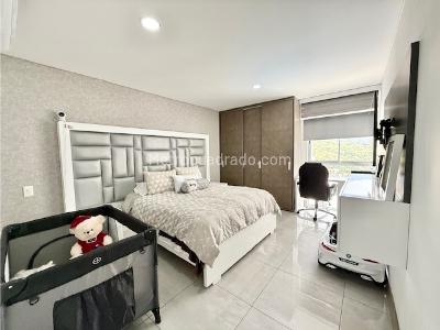 Apartamento de 3 alcobas en venta en Menga, Cali, 167 m² · foto 17 de 20