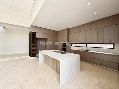 Casa de 5 alcobas en venta en Laguna Seca, Cali, 730 m² · foto 14 de 20