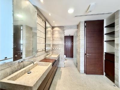 Apartamento de 3 alcobas en arriendo en La Arboleda, Cali, 435 m² · foto 17 de 20