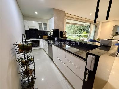 Apartamento de 3 alcobas en venta en Cristales, Cali, 141 m² · foto 6 de 19