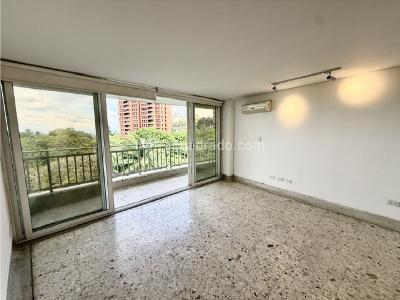 Apartamento de 3 alcobas en venta en La Arboleda, Cali, 206 m² · foto 3 de 20