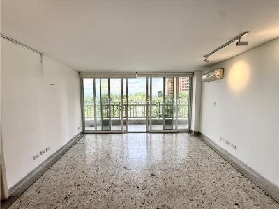 Apartamento de 3 alcobas en venta en La Arboleda, Cali, 206 m² · foto 4 de 20