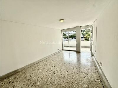 Apartamento de 3 alcobas en venta en La Arboleda, Cali, 206 m² · foto 8 de 20