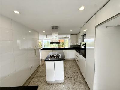 Apartamento de 3 alcobas en venta en La Arboleda, Cali, 206 m² · foto 12 de 20