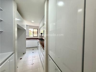 Apartamento de 3 alcobas en venta en Santa Teresita, Cali, 187 m² · foto 7 de 20