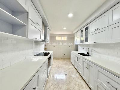 Apartamento de 3 alcobas en venta en Santa Rita, Cali, 235 m² · foto 3 de 20