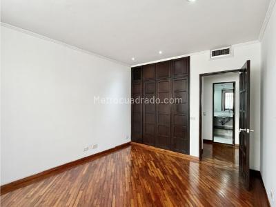 Apartamento de 3 alcobas en venta en Santa Rita, Cali, 235 m² · foto 11 de 20