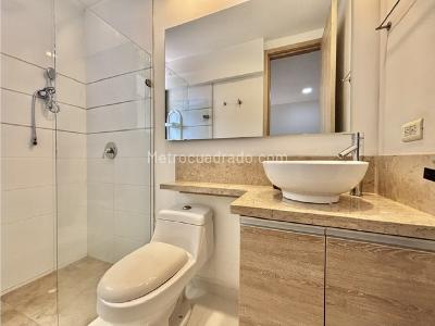 Apartamento de 3 alcobas en venta en Cristales, Cali, 162 m² · foto 17 de 20