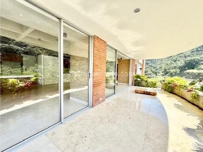 Apartamento de 3 alcobas en venta en Aguacatal, Cali, 286 m² · foto 3 de 20