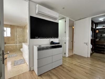 Apartamento de 3 alcobas en venta en Normandia, Cali, 228 m² · foto 10 de 18