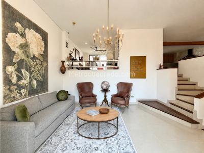 Casa de 3 alcobas en venta en Aguacatal, Cali, 271 m² · foto 2 de 20