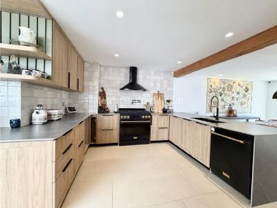 Casa de 3 alcobas en venta en Aguacatal, Cali, 271 m² · foto 14 de 20