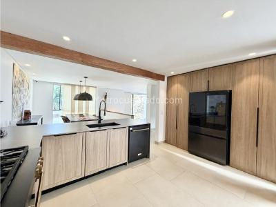 Casa de 3 alcobas en venta en Aguacatal, Cali, 271 m² · foto 16 de 20