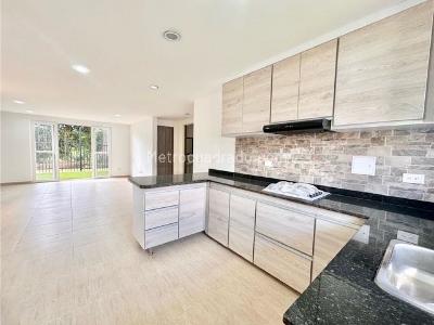Casa de 2 alcobas en venta en Rozo, Palmira, 157 m² · foto 2 de 15