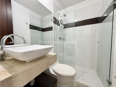 Apartamento de 2 alcobas en venta en Cristales, Cali, 70 m² · foto 12 de 14