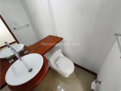 Apartamento de 3 alcobas en venta en Cristales, Cali, 112 m² · foto 7 de 9